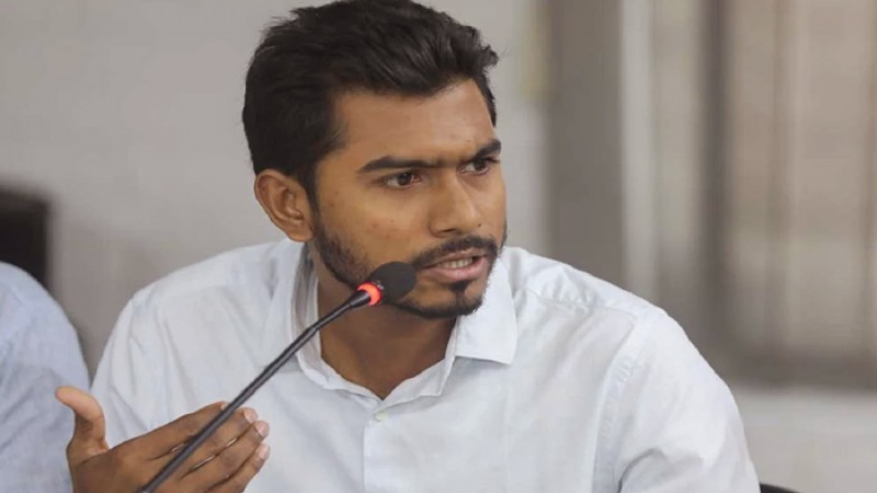 ভিপি নূরকে না পেয়ে তার অনুসারীদের মারধর করেছে ছাত্রলীগ