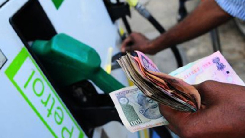 শ্রীলঙ্কায় জ্বালানির মূল্য বৃদ্ধির সর্বোচ্চ রেকর্ড