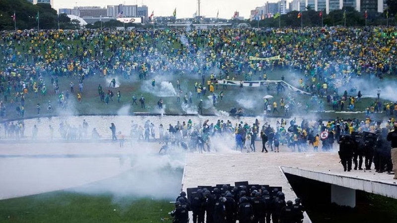 ব্রাজিলে দাঙ্গা : বোলসোনারোর ভূমিকা খতিয়ে দেখবে সুপ্রিম কোর্ট