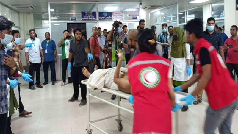 চট্টগ্রামে সীতাকুণ্ডে বিস্ফোরণে মৃতের সংখ্যা বেড়ে ১৪