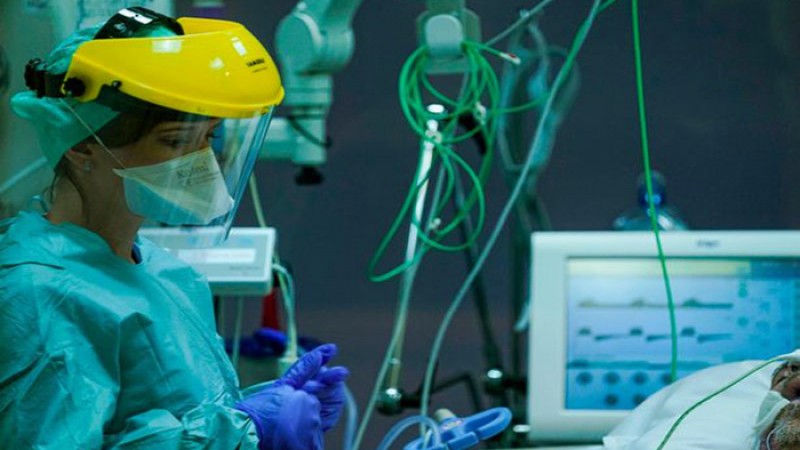 পুরো ঢাকায় করোনা আইসিইউ’র বেড খালি আছে মাত্র ৯৭টি