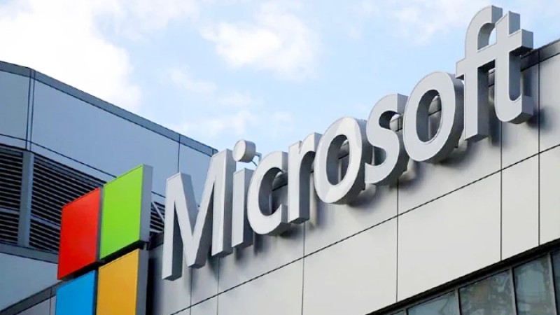 ১০ হাজার কর্মী ছাঁটাইয়ের ঘোষণা মাইক্রোসফটের