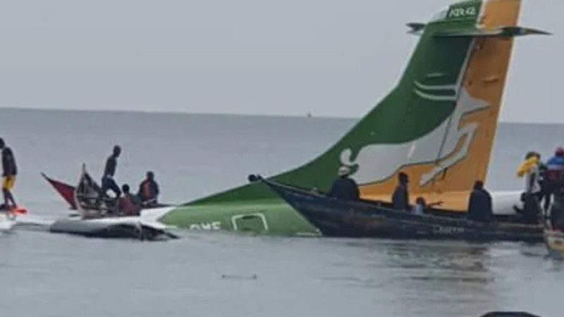 ৪৯ যাত্রী নিয়ে লেক ভিক্টোরিয়ায় বিমান বিধ্বস্ত
