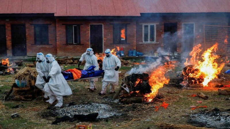 ভারতে ২৪ ঘণ্টায় ৩ লাখের নিচে শনাক্ত