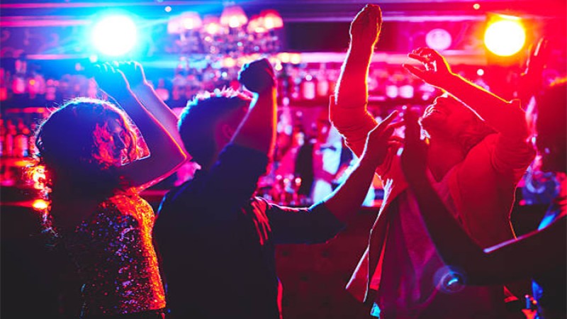 ড্যান্স বারের বেজমেন্টে লুকিয়ে রাখা ১৭ তরুণীকে উদ্ধার