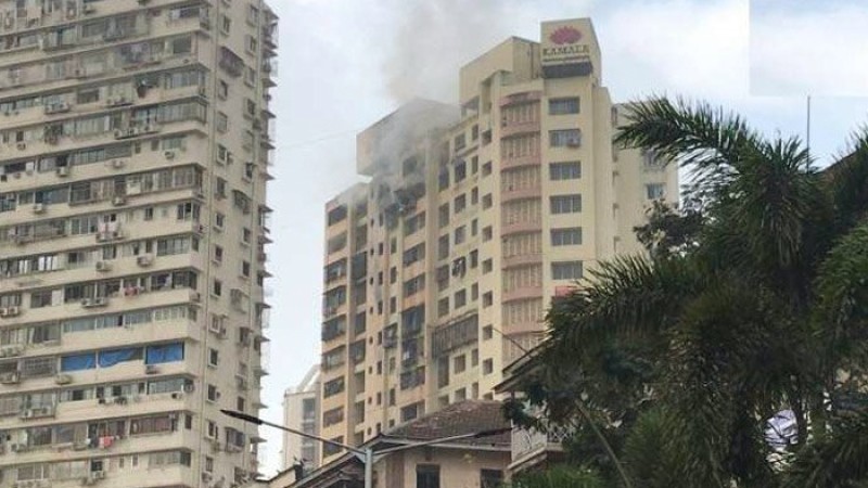 মুম্বাইয়ের একটি বহুতল ভবনে অগ্নিকাণ্ড : নিহত ৭