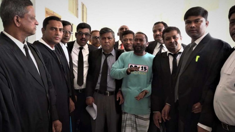 ব্রাহ্মণবাড়িয়ার এসপিসহ ৮ পুলিশের নামে মামলার আবেদন