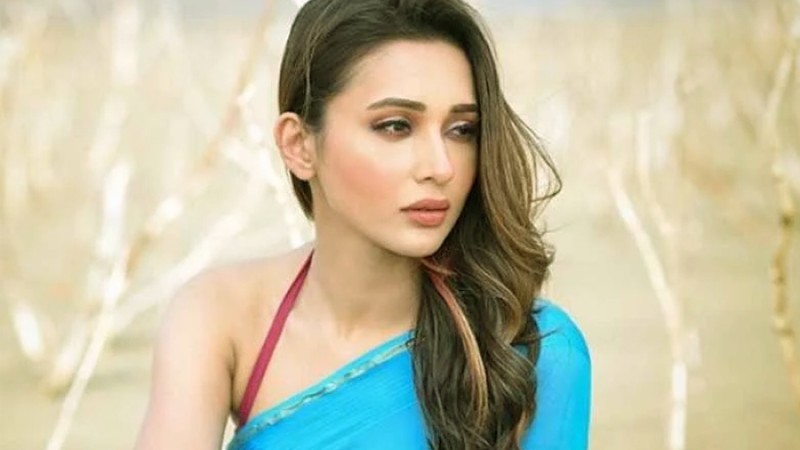 কলকাতা চলচ্চিত্র উৎসবে আমন্ত্রণ জানানো হল না মিমি চক্রবর্তীকে