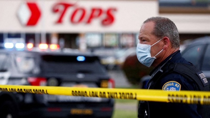 নিউইয়র্কে সুপার মার্কেটে বন্দুকধারীর হামলা, নিহত ১০