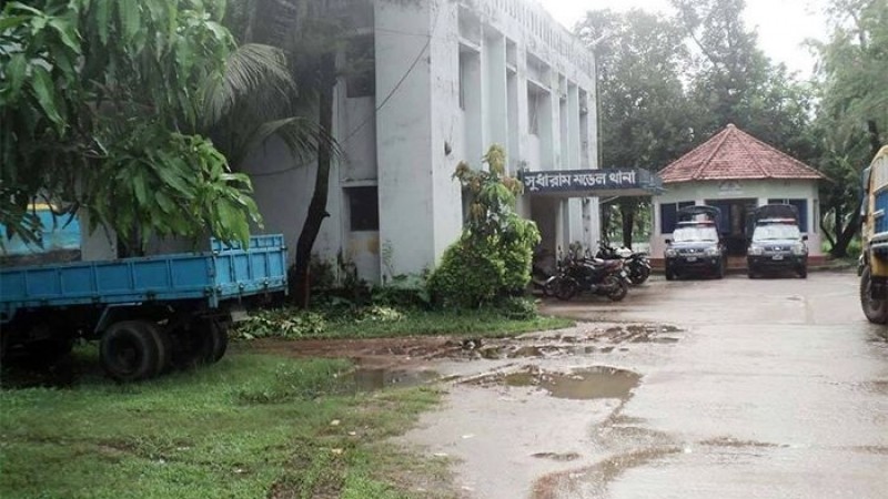 গৃহকর্তাকে বেঁধে দুর্ধর্ষ ডাকাতি, স্বর্ণালংকার-নগদ টাকা লুট