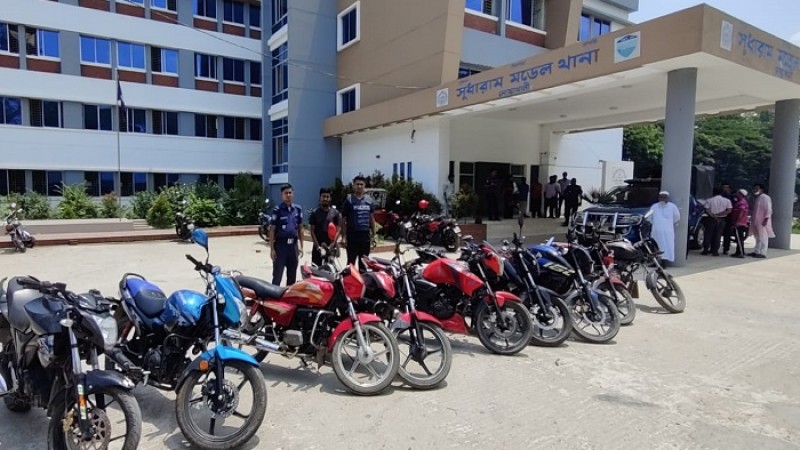 নোয়াখালীতে ৯টি চোরাই মোটরসাইকেলসহ গ্রেফতার ১
