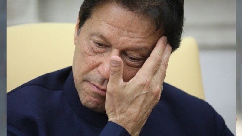 ইমরান খানের দুটি মোবাইল ফোন চুরি