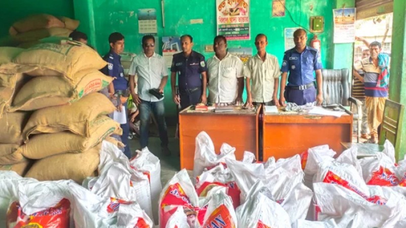 দুই ব্যবসায়ীর গুদাম থেকে ২০ মেট্রিক টন সরকারি চাল জব্দ