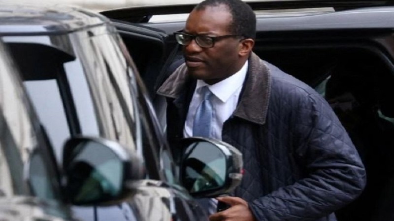 যুক্তরাজ্যের অর্থমন্ত্রী কোয়াসি কোয়ার্টেং বরখাস্ত