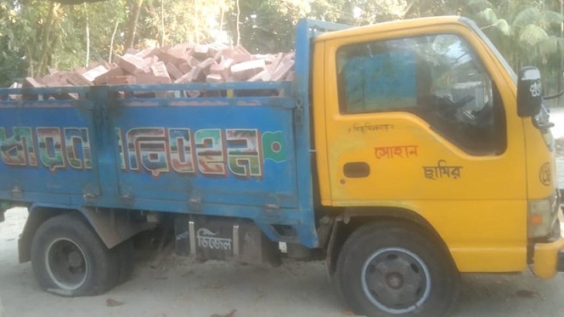 নোয়াখালীতে ট্রাক চাপায় মাদ্রাসা ছাত্রের মৃত্যু