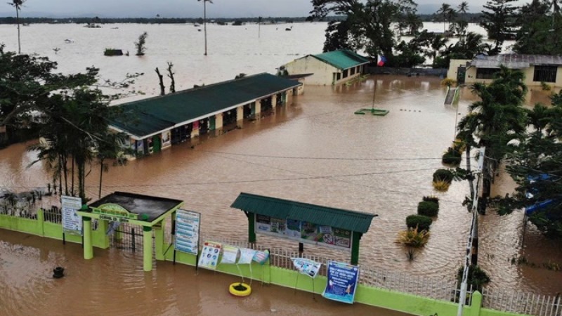 ফিলিপাইনে ভয়াবহ ঝড়ের তাণ্ডবে নিহত ২৪