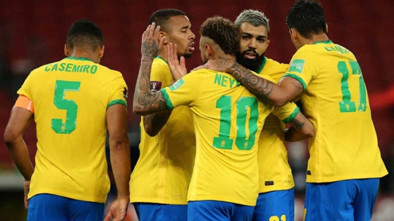 বিশ্বকাপ বাছাইয়ের তিন ম্যাচের ব্রাজিল দল ঘোষণা