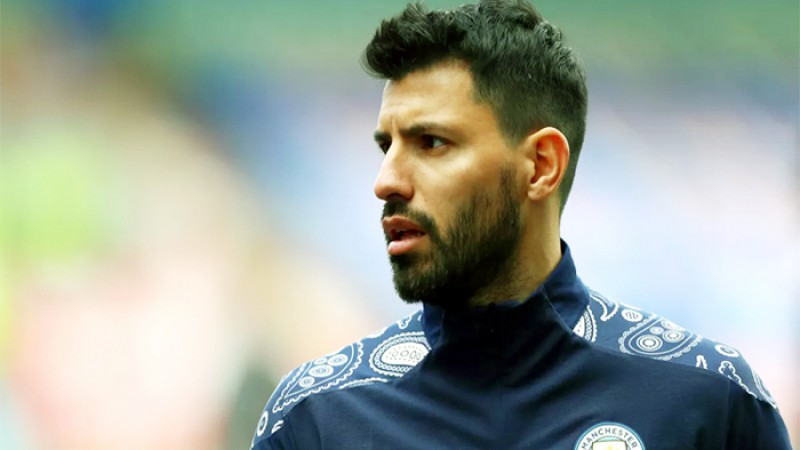 ২ বছরের চুক্তিতে বার্সেলোনায় যোগ দিচ্ছেন আগুয়েরো