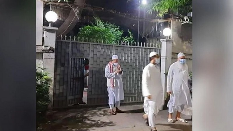 স্বরাষ্ট্রমন্ত্রীর বাসায় রাতে হেফাজত নেতাদের বৈঠক