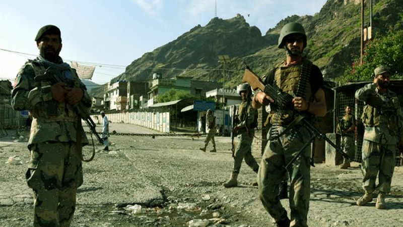 চোরাগোপ্তা হামলায় পাকিস্তানি ৭ সেনা নিহত
