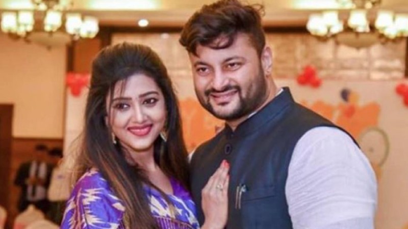 শারীরিক সম্পর্কে ইচ্ছুক নন স্ত্রী, বিচ্ছেদ চেয়ে আদালতে অভিনেতা