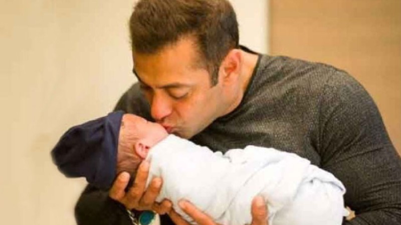 সন্তান চাই, কিন্তু তার মাকে না: সালমান খান