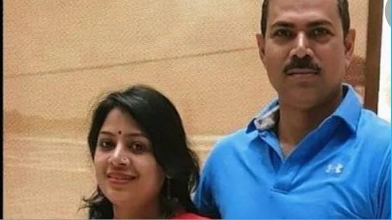 দুর্নীতির মামলা: প্রদীপের ২০, স্ত্রীর ২১ বছরের কারাদণ্ড