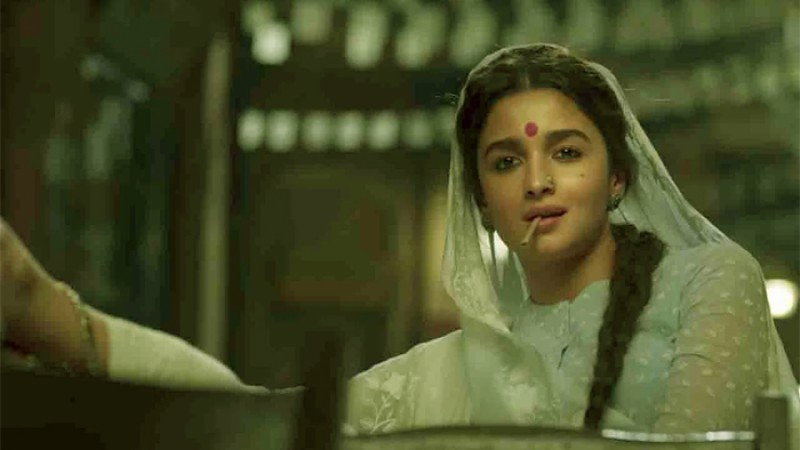 গাঙ্গুবাঈর প্রথম প্রতিক্রিয়া প্রকাশ করেছেন আলিয়া