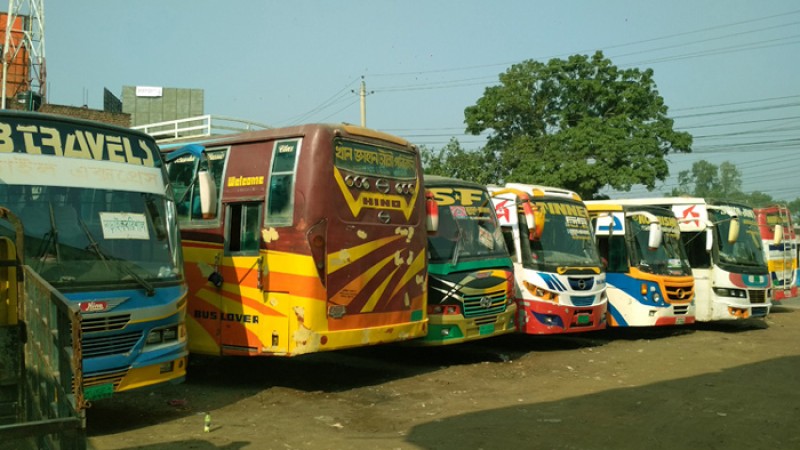রাজশাহীর থেকে সব রুটের বাস চলাচল বন্ধ