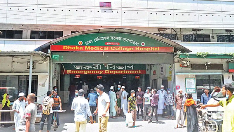 রাজধানীতে মোটরসাইকেলের ধাক্কায় দাদি-নাতনি নিহত