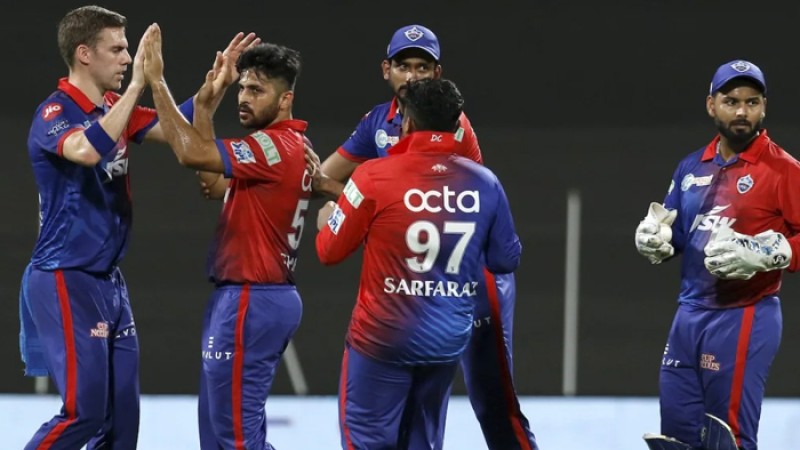 মুম্বাইকে হারালেই শেষ চারে যাবে মুস্তাফিজের দিল্লি ক্যাপিটালস