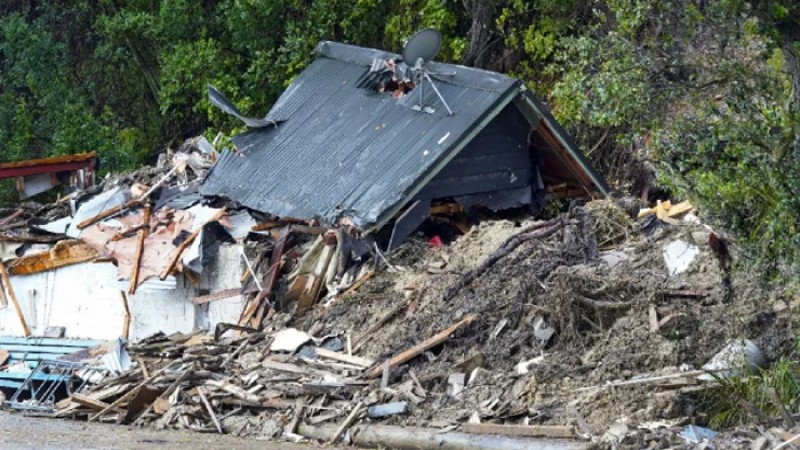 নিউজিল্যান্ডে ঘূর্ণিঝড় গ্যাব্রিয়েলের তাণ্ডব, বিদ্যুৎহীন হাজার হাজার বাসিন্দা