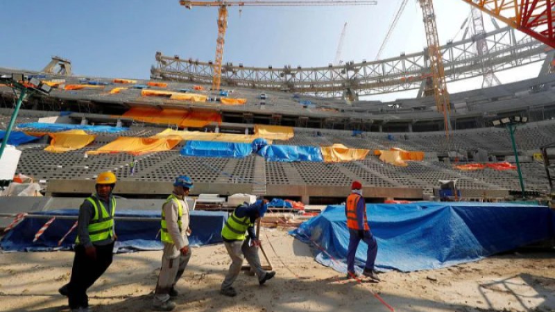 বিশ্বকাপ আয়োজনে ৪০০-৫০০ শ্রমিকের মৃত্যুর কথা স্বীকার কাতারের