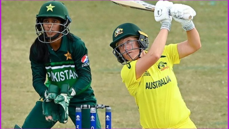 অস্ট্রেলিয়াকে চেপে ধরেছে বাংলাদেশ