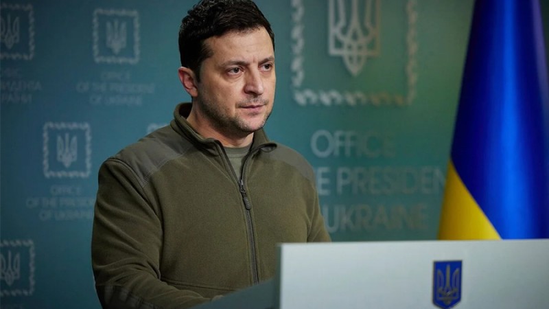 হাঁটু গেড়ে ভিক্ষে করতে চাই না : ইউক্রেন প্রেসিডেন্ট