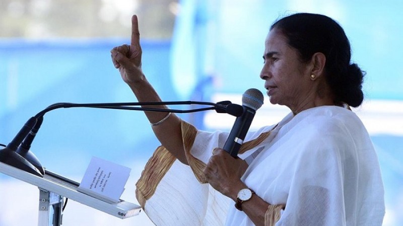 কলকাতায় নির্বাচনি সভা না করার ঘোষণা মমতার