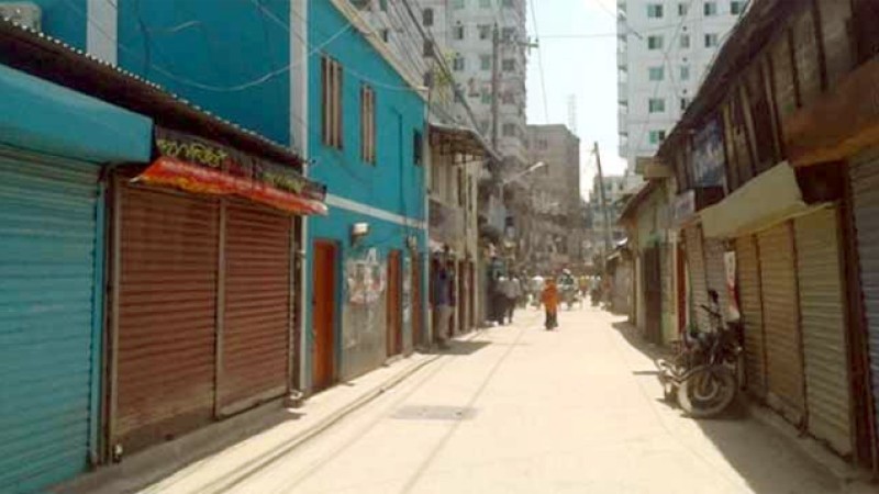 রাজশাহীতে সন্ধ্যার পর দোকানপাট বন্ধ
