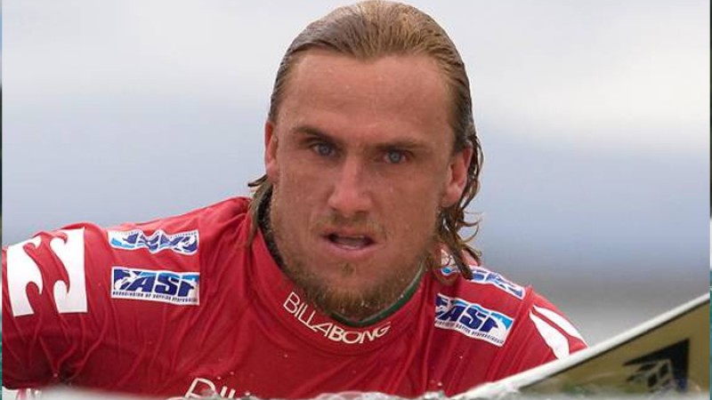 ঘুষির আঘাতে মারা গেলেন অস্ট্রেলিয়ান সাবেক সার্ফার