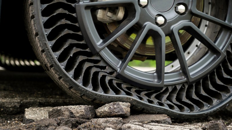 বায়ুবিহীন টায়ার তৈরিতে ঝুঁকছেন উৎপাদকরা