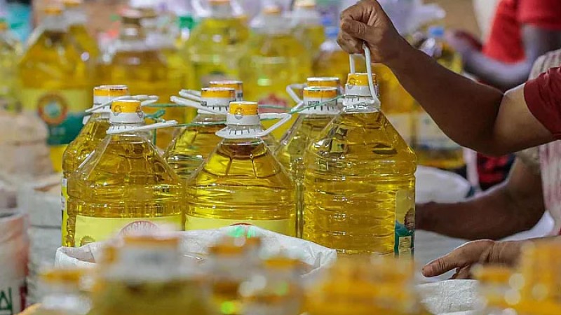 সয়াবিন তেল: বাজারে দাম কমার কোন প্রভাব নেই