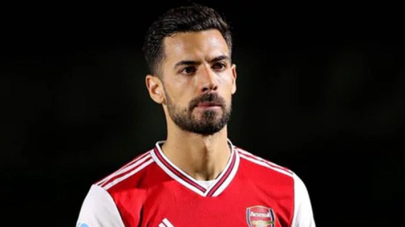 ছুরির আঘাতে হাসপাতালে আর্সেনাল ডিফেন্ডার