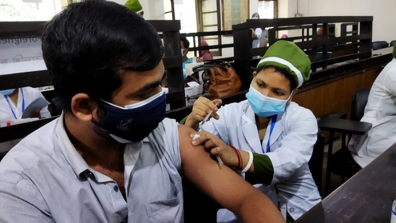 জানুয়ারিতে মৃতদের ৭৩% টিকা নেননি: স্বাস্থ্য অধিদপ্তর