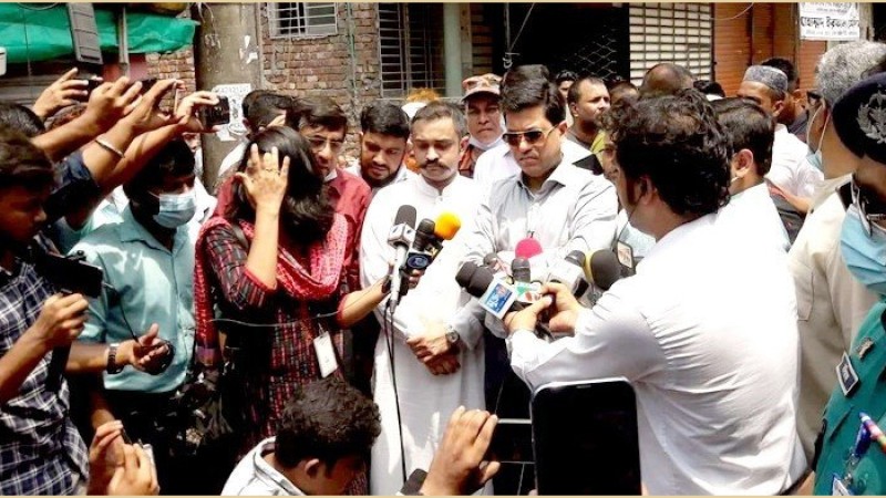 ‘ডিসেম্বরের মধ্যে চকবাজার থেকে ৫০০ গুদাম-কারখানা স্থানান্তর’