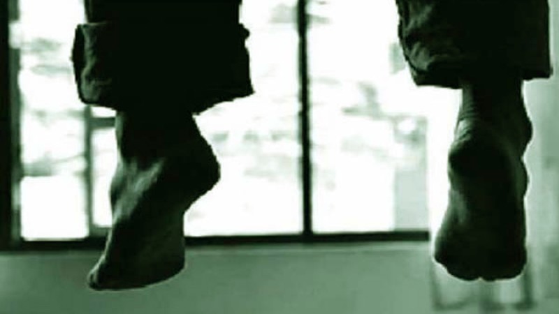 নারায়ণগঞ্জে হোটেলে ঝুলছিল কর্মচারীর মরদেহ