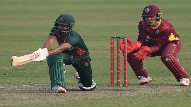 ১৩ বলে ১ করে ফিরলেন শান্ত