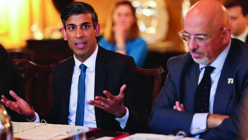 দলের চেয়ারম্যানকে বরখাস্ত করলেন সুনাক