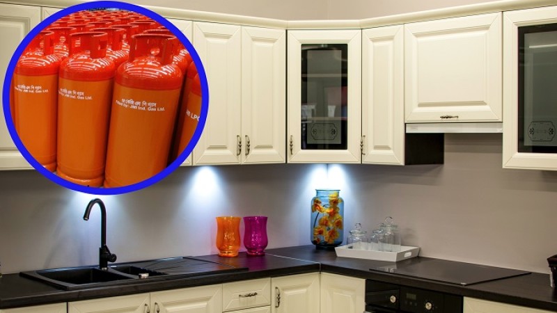 গ্যাস সিলিন্ডার ব্যবহারে সতর্ক থাকুন