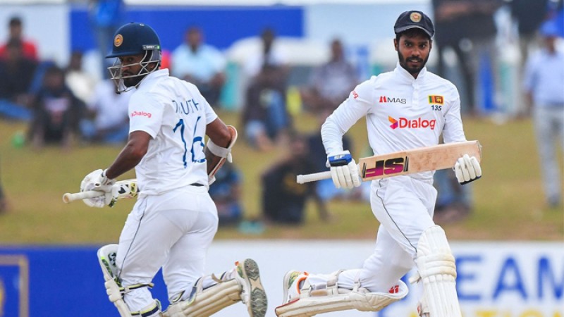 প্রভাত জয়সুরিয়া-মেন্ডিস ঘূর্ণিতে লণ্ডভণ্ড পাকিস্তান