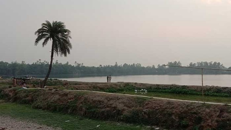 ঐতিহ্য হারাচ্ছে সিরাজগঞ্জের প্রাচীন জয়সাগর দীঘি