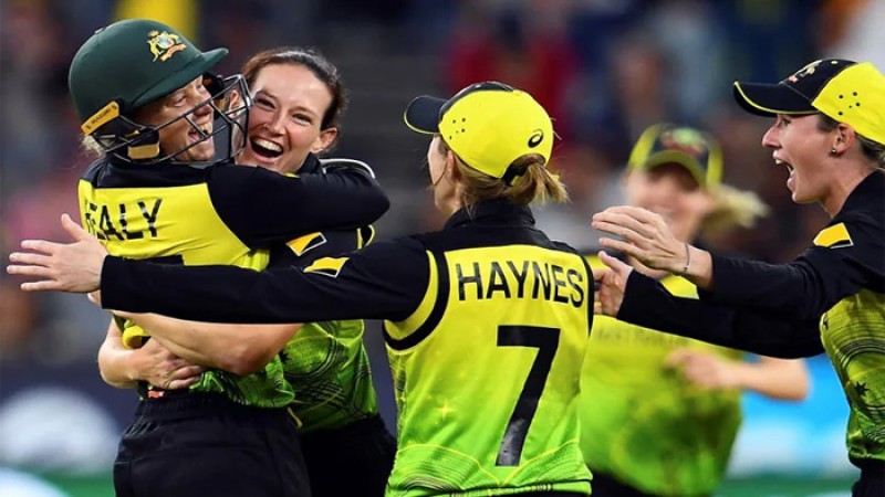 ইংল্যান্ডকে হারিয়ে বিশ্বকাপ জিতল অস্ট্রেলিয়া